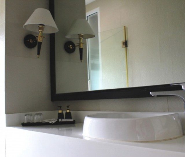 bathroom-sink-and-mirror-1963185